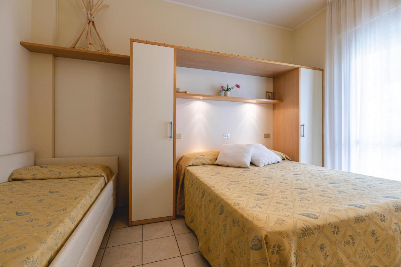 Hotel Loretta & Dependance Cervia Kültér fotó