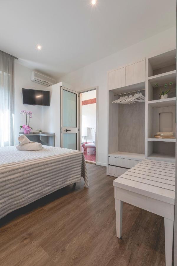Hotel Loretta & Dependance Cervia Kültér fotó