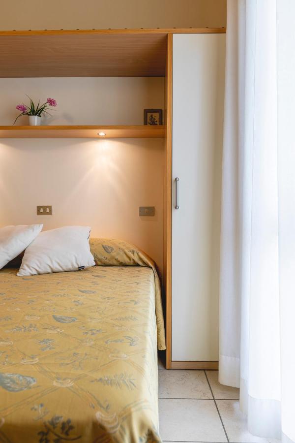 Hotel Loretta & Dependance Cervia Kültér fotó