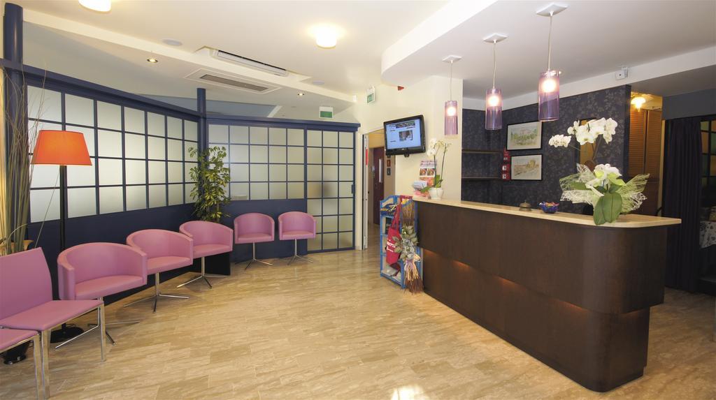 Hotel Loretta & Dependance Cervia Kültér fotó